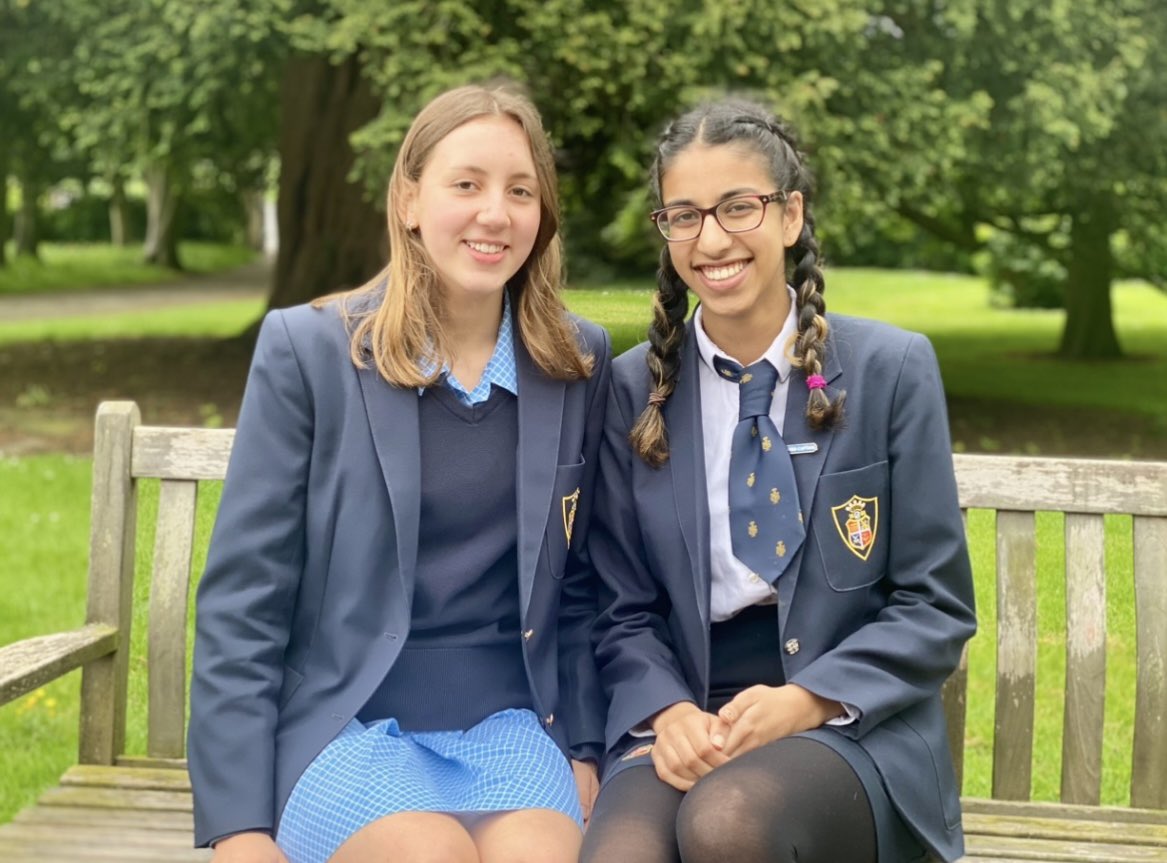 These high-achieving RGS students have been selected to take part in a prestigious University of Cambridge environmental design challenge. Good luck, Ima and Hattie! 
Read more: ripongrammar.co.uk/news/universit…
@Cambridge_Uni #environment