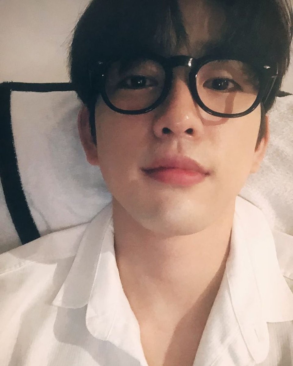 everlovejy's tweet photo. he knew exactly what he was doing https://t.co/qNYhWGbIp0