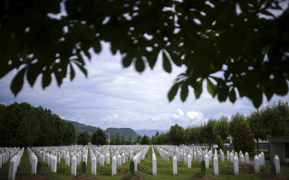 UN approves resolution to commemorate the 1995 Srebrenica genocide annually over Serb opposition dlvr.it/T7KcSf