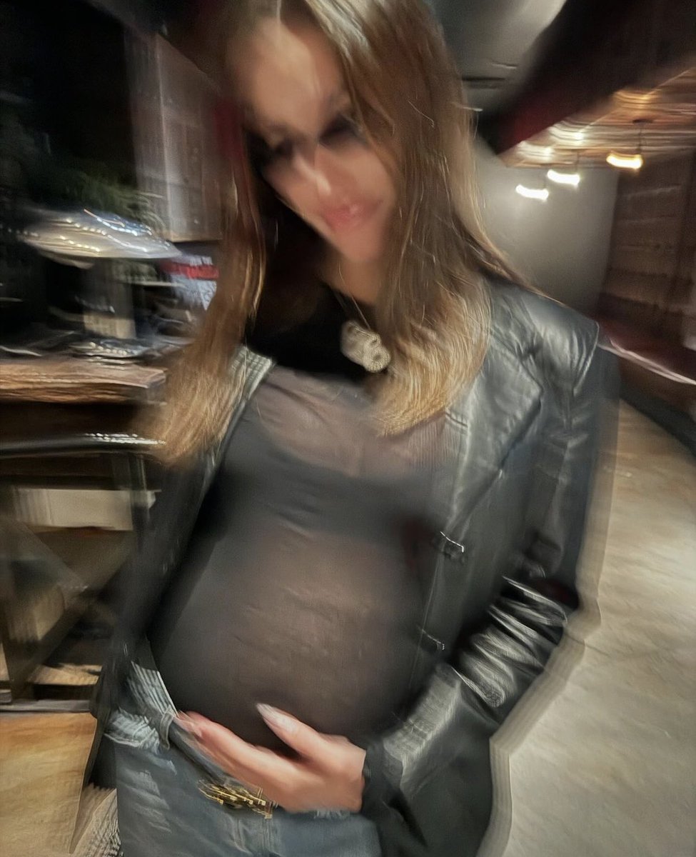 irenicbieber's tweet image. MOTHER