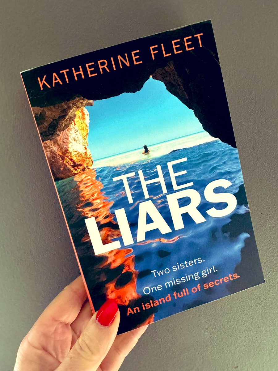 Thank you @MichaelJBooks - #TheLiars by @KateRiordanUK is out on 15th August and sounds like a great summer read!