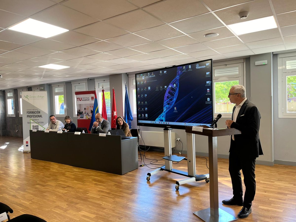 𝘊𝘐𝘍𝘗 𝘚𝘪𝘮𝘰𝘯𝘦 𝘖𝘳𝘵𝘦𝘨𝘢 📚 tweet media