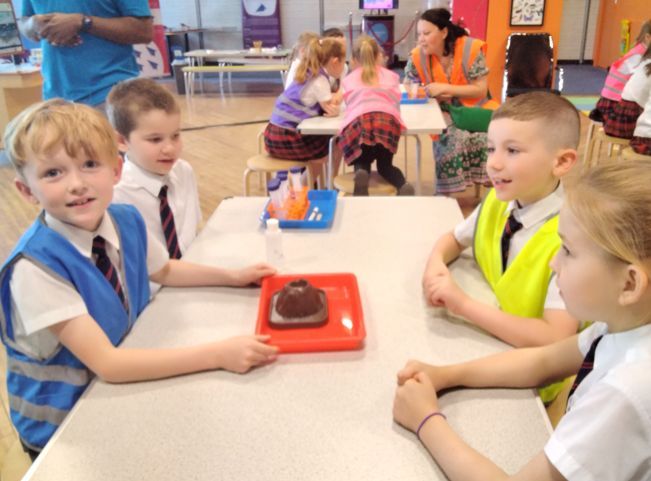 Our Year 2 children had an exciting opportunity to visit a local science workshop. We had so much fun exploring Fizz and exploring chemical reactions. Thank you to our Science leads Mrs Mlynek and Mr Martell for organising this for us.