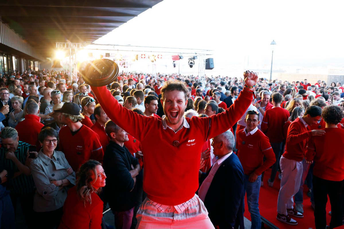 Ski_Chrono's tweet image. 📷🚨 ESF / Découvrez tous les visages des nouveaux moniteurs de la promotion Rouge Légende 2024
ledauphine.com/skichrono/2024…