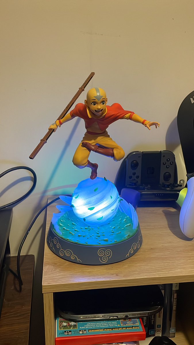 JacobTwee's tweet image. Room is now like 5 times better 😁