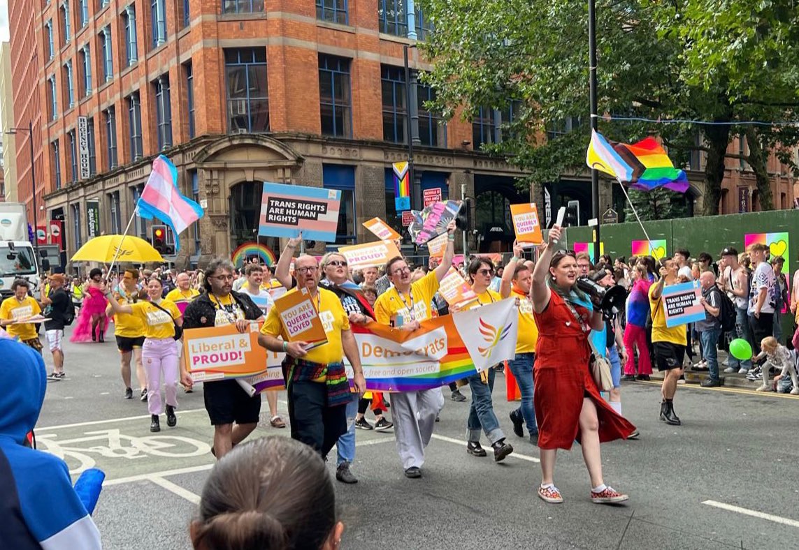 LukeAllanLD's tweet photo. While Labour continue to flip-flop and throw our trans communities under the bus, we have been unapologetically clear in our stance.
We will always stand by our trans siblings and champion trans rights and equality. #LiberalAndProud ๐ณ๏ธโโง๏ธ https://t.co/BuuIQ47fDg