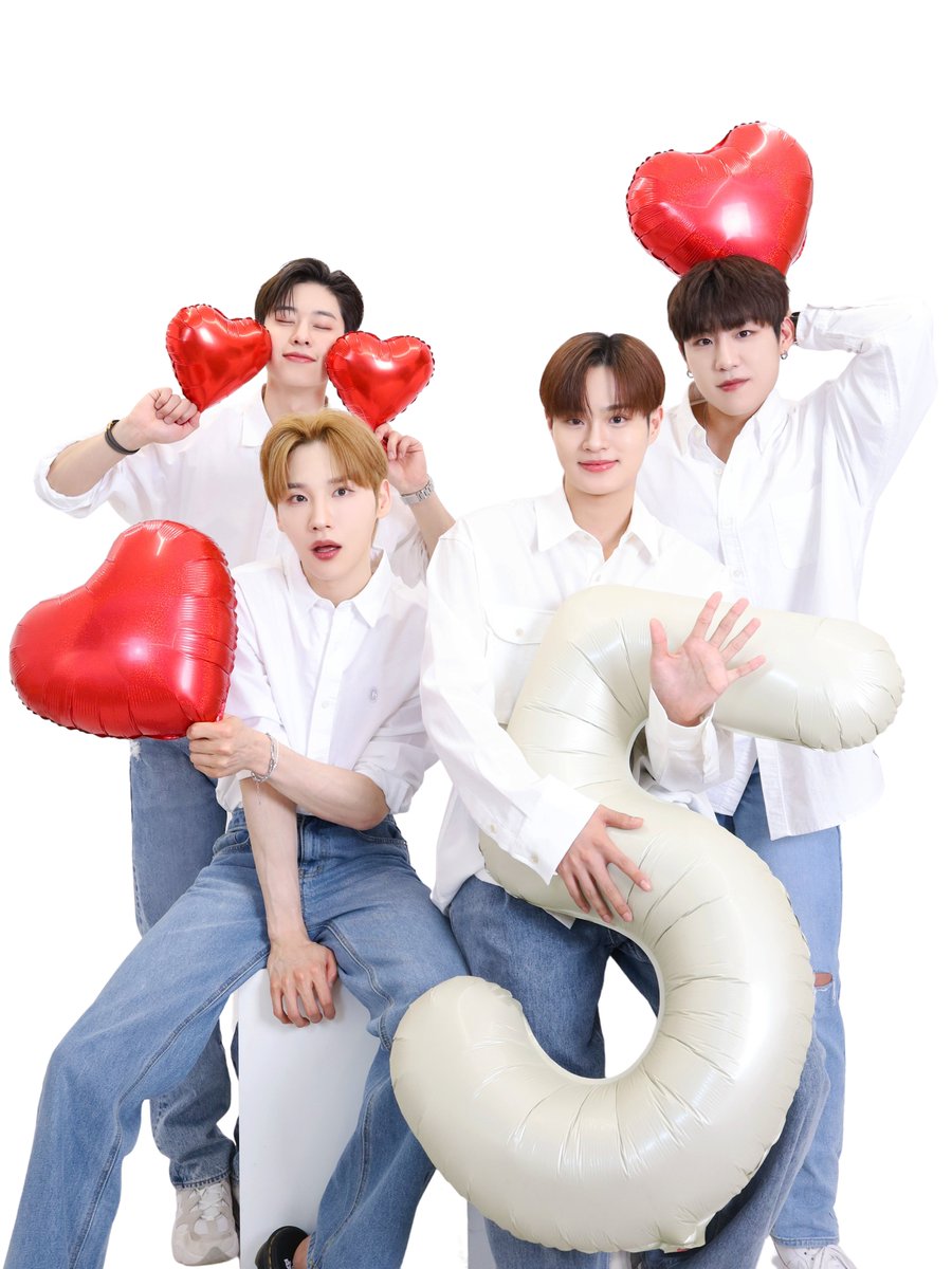 AB6IX's tweet image. 💌 5 ABBI WEEK 💌

𝗔𝗕𝟲𝗜𝗫 5𝙏𝙃 𝘼𝙉𝙉𝙄𝙑𝙀𝙍𝙎𝘼𝙍𝙔
5 ABBI Photo 🎞🫧

#AB6IX #에이비식스
#5_ABBI_WEEK