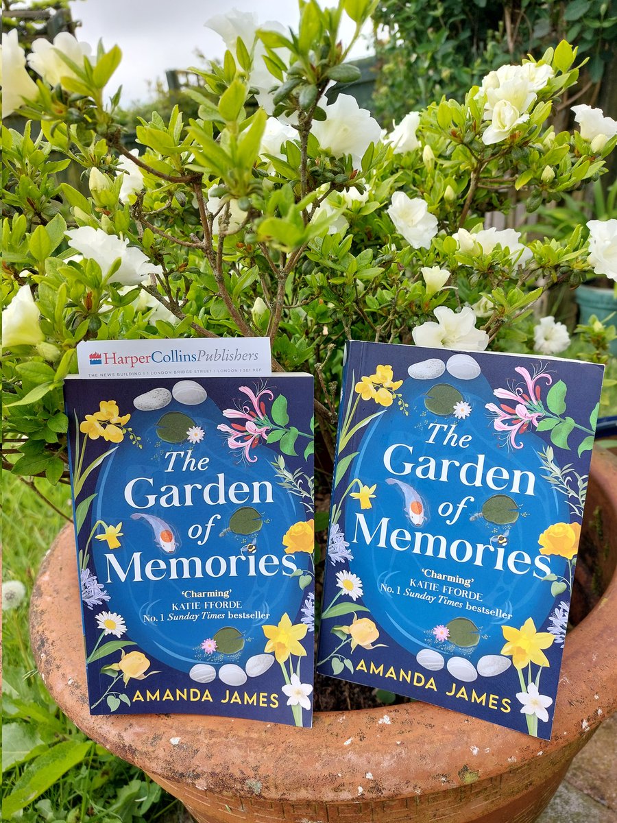 Ooh look! My books are out in the wild! 😍 Only two of them until the 20th of June though... But you can pre-order here! 👉amzn.to/3GIEtXB #GardeningX #cornwall #community #friendship #secondchances @0neMoreChapter_
