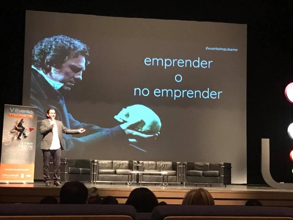 aemprende's tweet photo. 🚀 @AndaluciaJunta participa en el evento de emprendimiento e inversión "@impulsame"  en el que se darán cita ➕300 personas emprendedoras y profesionales interesados en la innovación.

🗣️ @daniescacena, nuestro director general, abrirá este foro anual.

🗞️https://t.co/62OOmPDBTh https://t.co/YuZJGBl5Nh