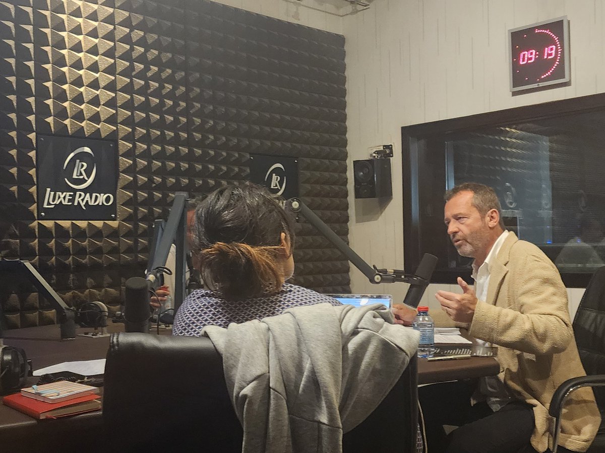 Suivez Eric Falt, Directeur de l'@unesco_maghreb, qui intervient en direct sur <a href="/LuxeRadio/">Luxe Radio</a> 📻