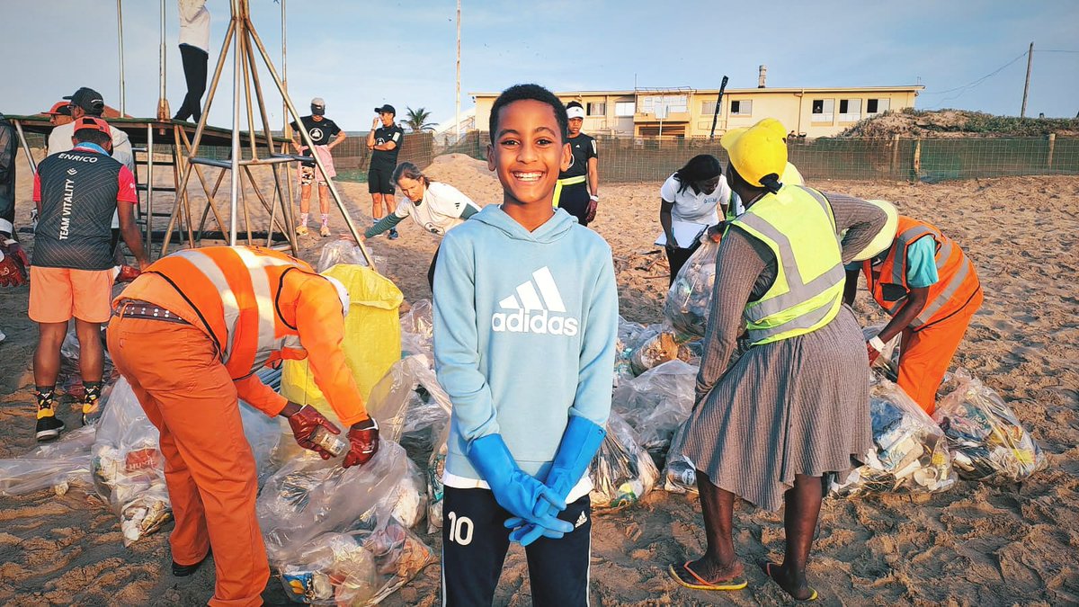 Youth For Lions Ambassador, Romario, was a keynote speaker on Environmental Sustainability at the Adidas Runners Durban sustainability event held at the Country Club beach, Durban on Saturday, 18th May. 220 kgs of waste was collected.