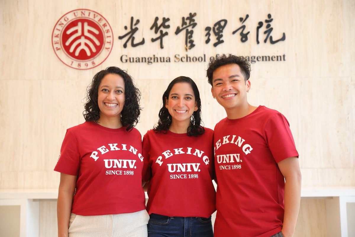 PKU1898's tweet photo. #PKU's Doing Business in China (#DBIC) Summer Program 2024 has officially kicked off!🥳25 participants from 12 countries and 8 universities, including @Penn, @NorthwesternU, @UChicago, @UMich, and @NUSingapore, have come together with a shared passion for understanding the dynamics of doing business in China.
