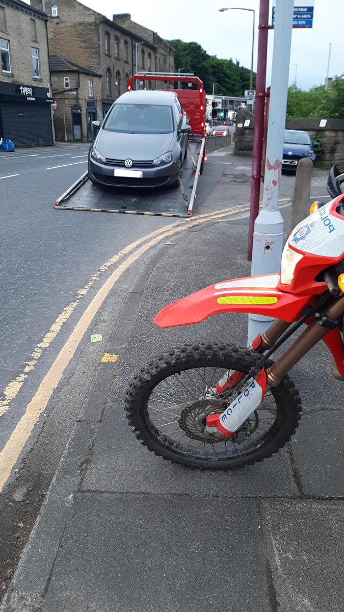 This @UKVolkswagen Golf was stopped for a document check on Saltaire Road @WYP_Shipley and found to have had no Vehicle Excise Licence since June 2023. Seized on behalf of @DVLAgovuk. #opsteerside