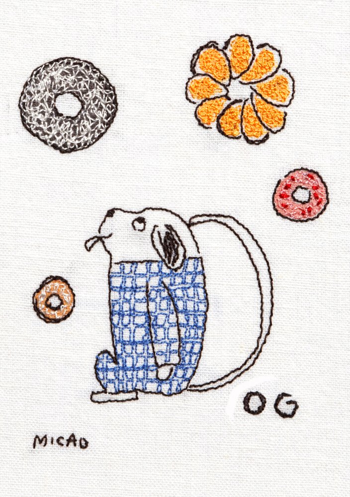 MICAO_hirasa's tweet photo. DOG DO DONUT.
=犬がドーナッツを作る。
アルファベットの絵は多しと言えども、
絵文字と単語のスペルと、センテンスすべてを関連させるのは結構難しい。
画家の山本容子さんが、アルファベットの本でやっていたが、他は見当たらない。
#typograph #micao #アルファベット https://t.co/84f6vveWxo