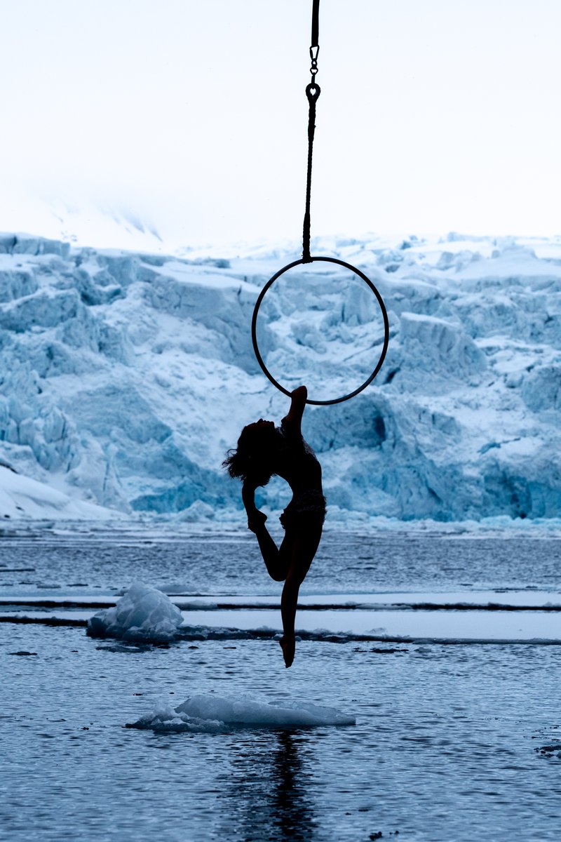 During the Arctic Circle Residency I performed in front of  Svalbard's calving glaciers. This is my artistic way to engage with the Arctic Circle. More soon!

photo by Blake Burton

#environmentalhumanities #aerialarts #arcticcircle #environmentalart #icehumanities #aerialhoop