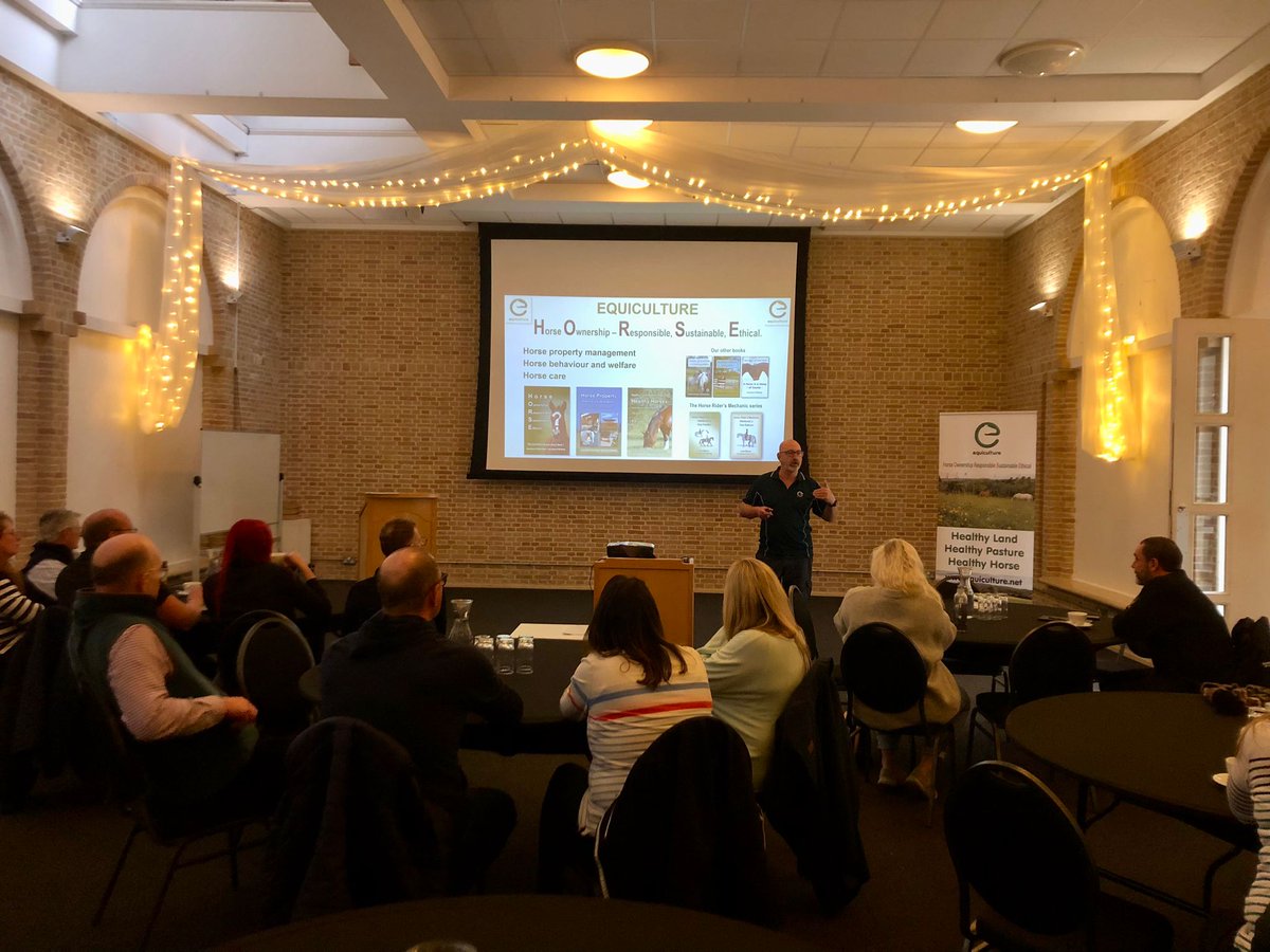 Thanks to Stuart Myers from Equiculture UK for a great workshop discussing sustainable and best practice land management, to improve equine welfare, and to promote healthy soils, biodiverse ground cover and clean water.
@equiculturejane