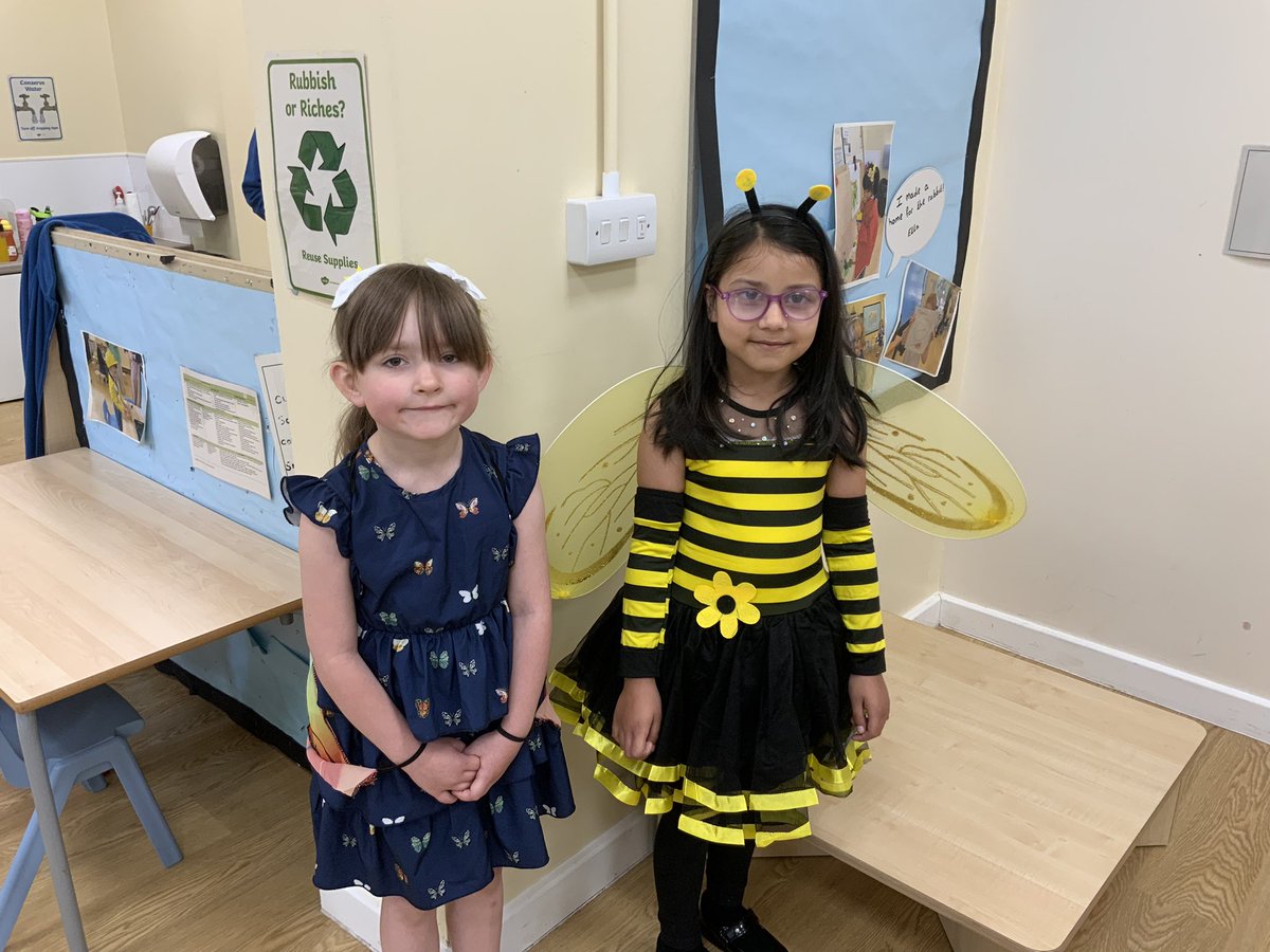 Radcliffe Hall EYFS tweet media