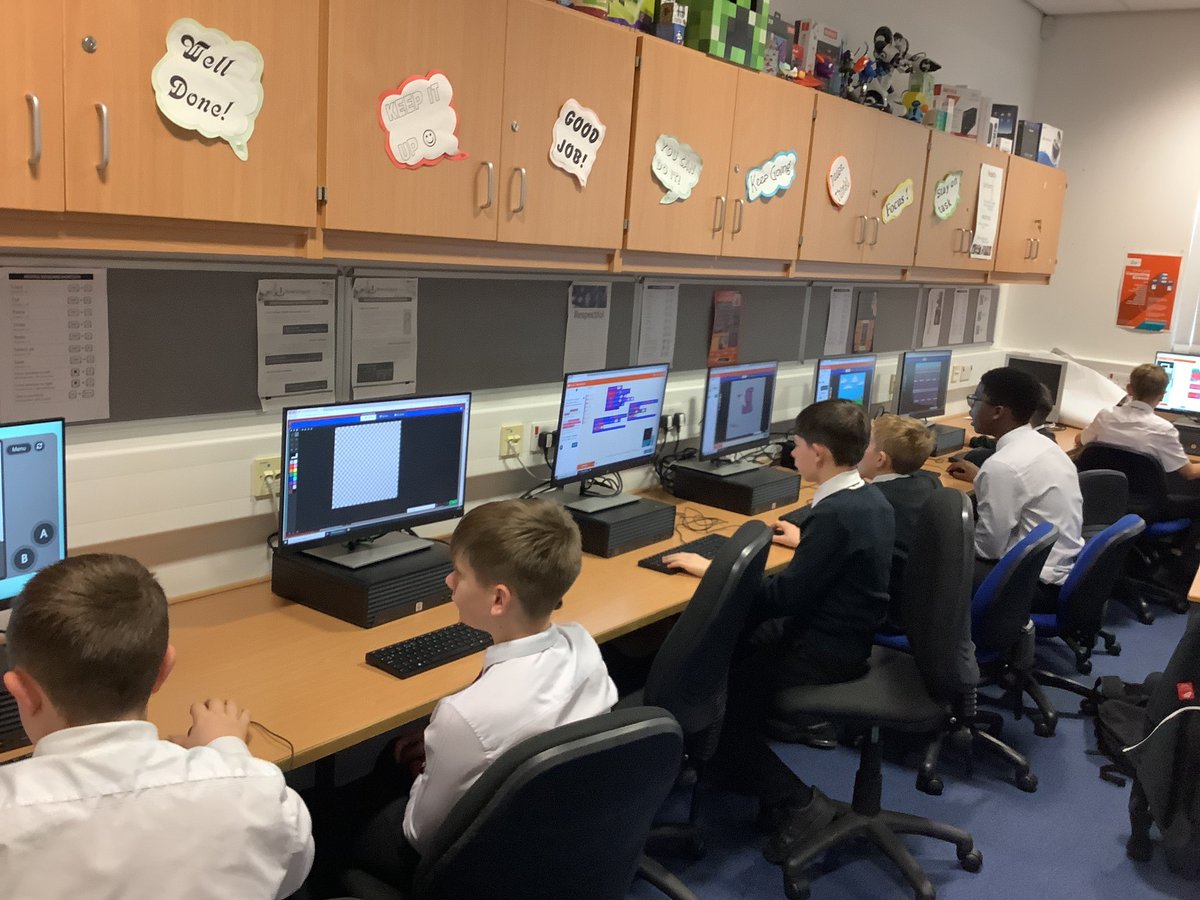 Miss Mutter’s S2 class are making their own games in @MSMakeCode and downloading them onto our @KittenBot1 Meowbits 

#weareFHS #FHSDigiLearn
