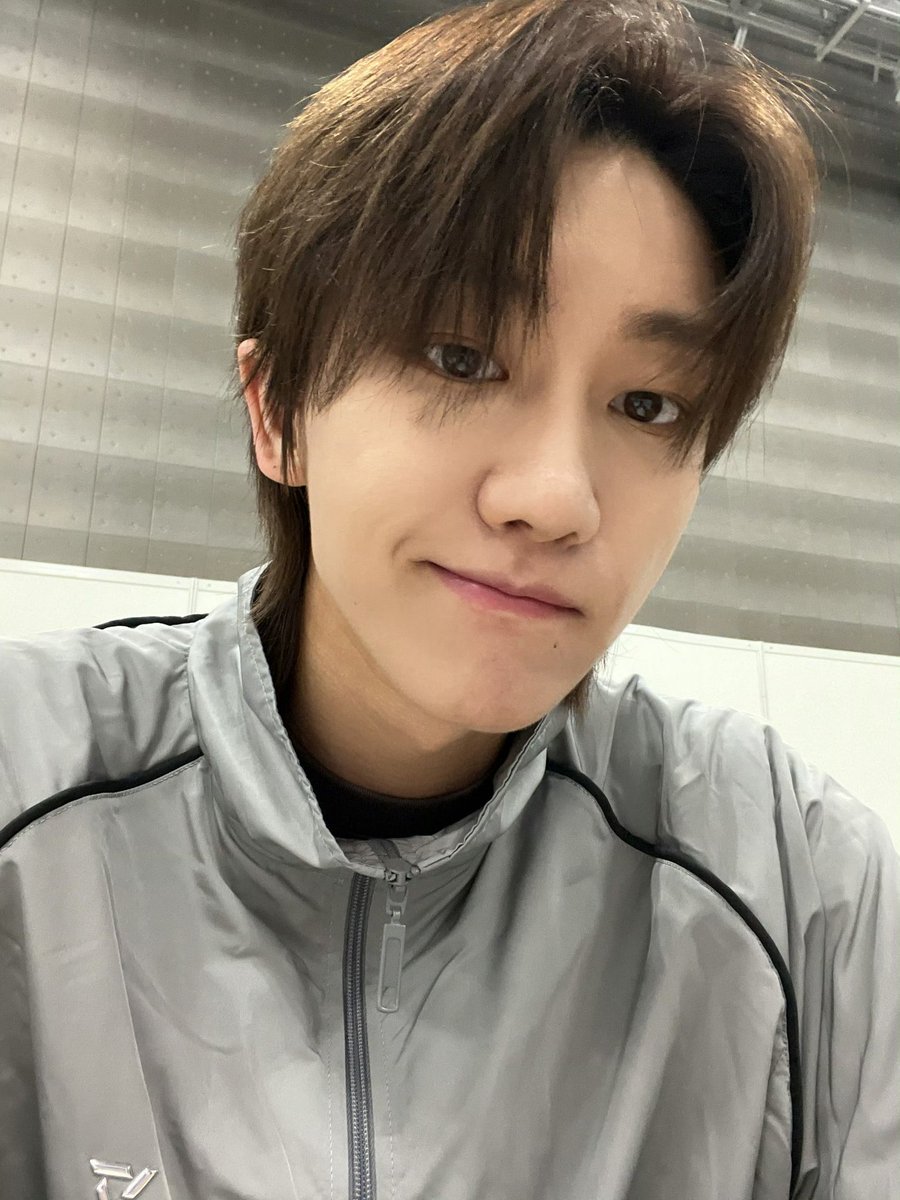 892273398's tweet photo. 浩酱完全美貌🥰
◾️240524 wvs
#디에잇 #THE8
#서명호 #徐明浩 #ミンハオ
#SEVENTEEN #세븐틴 #minghao #xuminghao https://t.co/XxLIzu6N6j