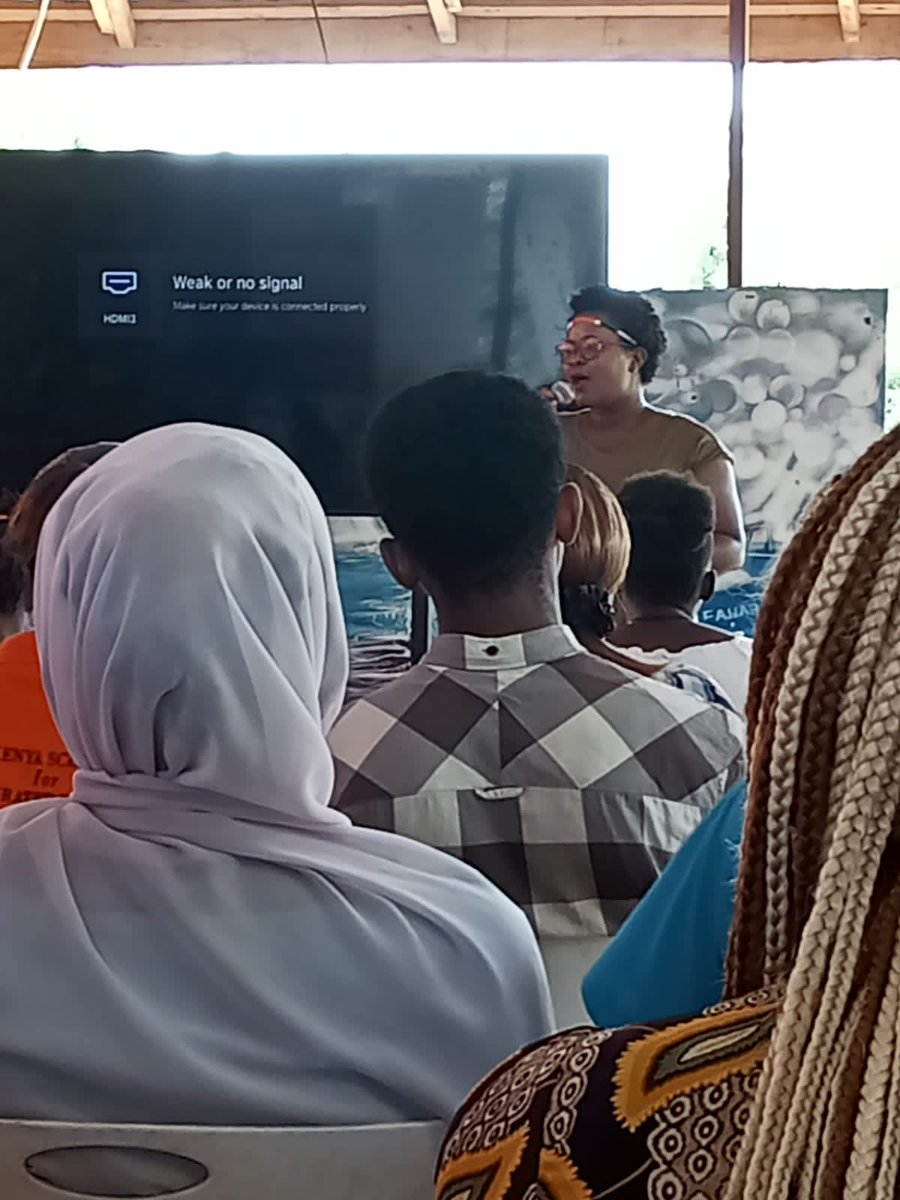 gem_zippy's tweet photo. The PMO of Ajira madam Everlyn taking us thru about ajira digital
#ajiradigitalmashinani
#futureworksonline
#onlineworkiswork https://t.co/TJqKBrajrg