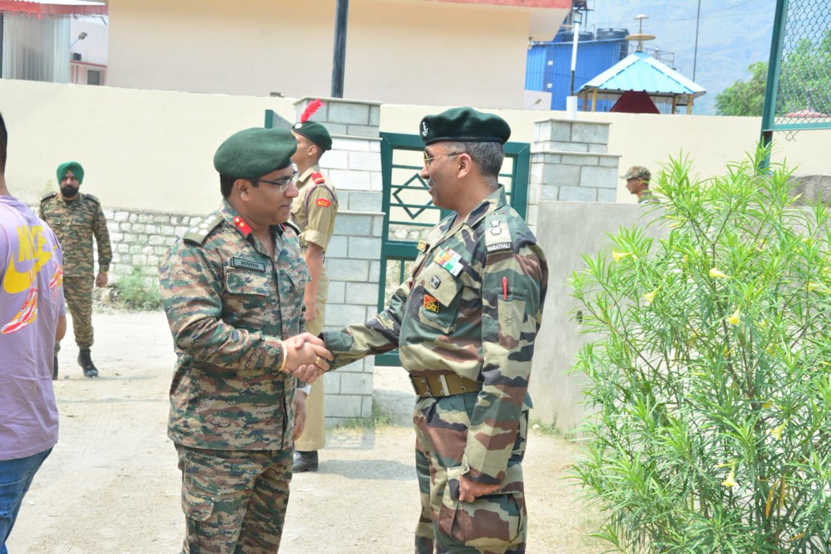 Gp Cdr Shimla Gp , Brig Roveen  vis Rampur Bn / Shimla Gp for Adm Insp. 
He also visited HIMTREK III loc at Duttnagar & interacted with the Cdts.
#HQ_DG_NCC 
@SpokespersonMoD 
@prodefencechan1