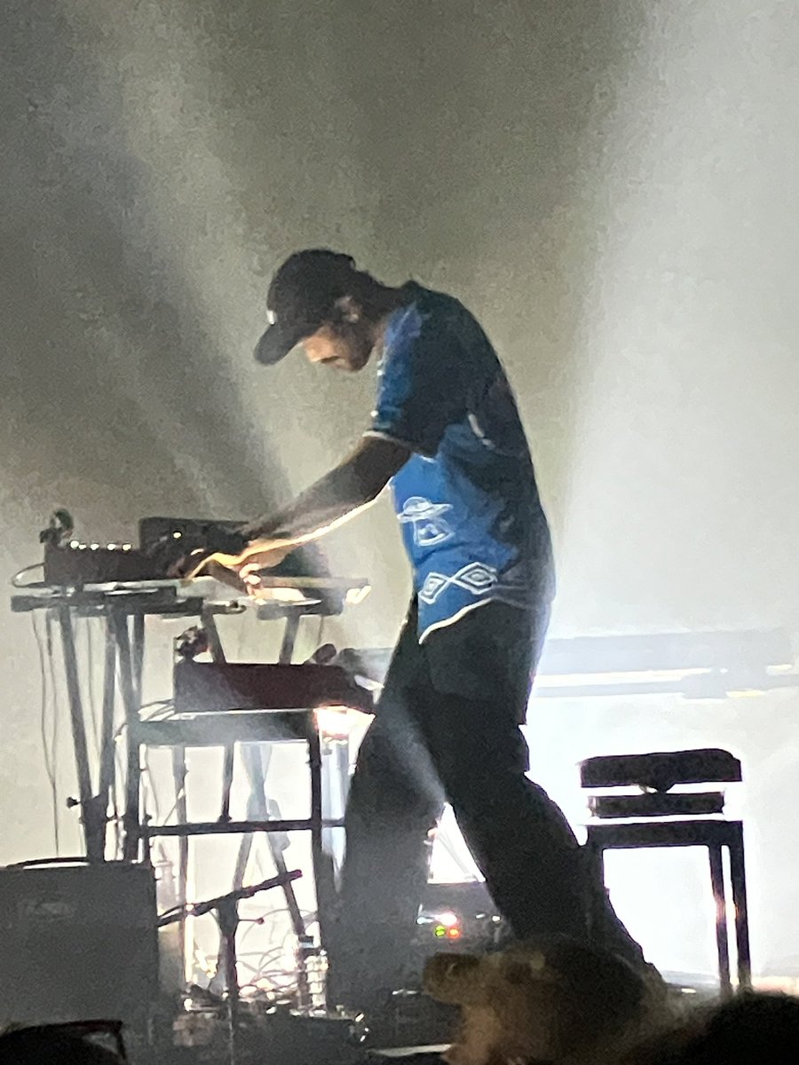 9Dragons_tongue's tweet photo. #Jongedame u heeft weer knijterhard en subtiel ingetogen staan performen❣️
Groots, Vanouds, Vernieuwend, Enerverend
Ik heb weer zó hard van u genoten. Ik werd er zó zacht van. #Thuiskomen.
Dankjewel @wendesnijders 🤘🏻💜🤘🏻
#Leuven https://t.co/KHyHFcSwBK