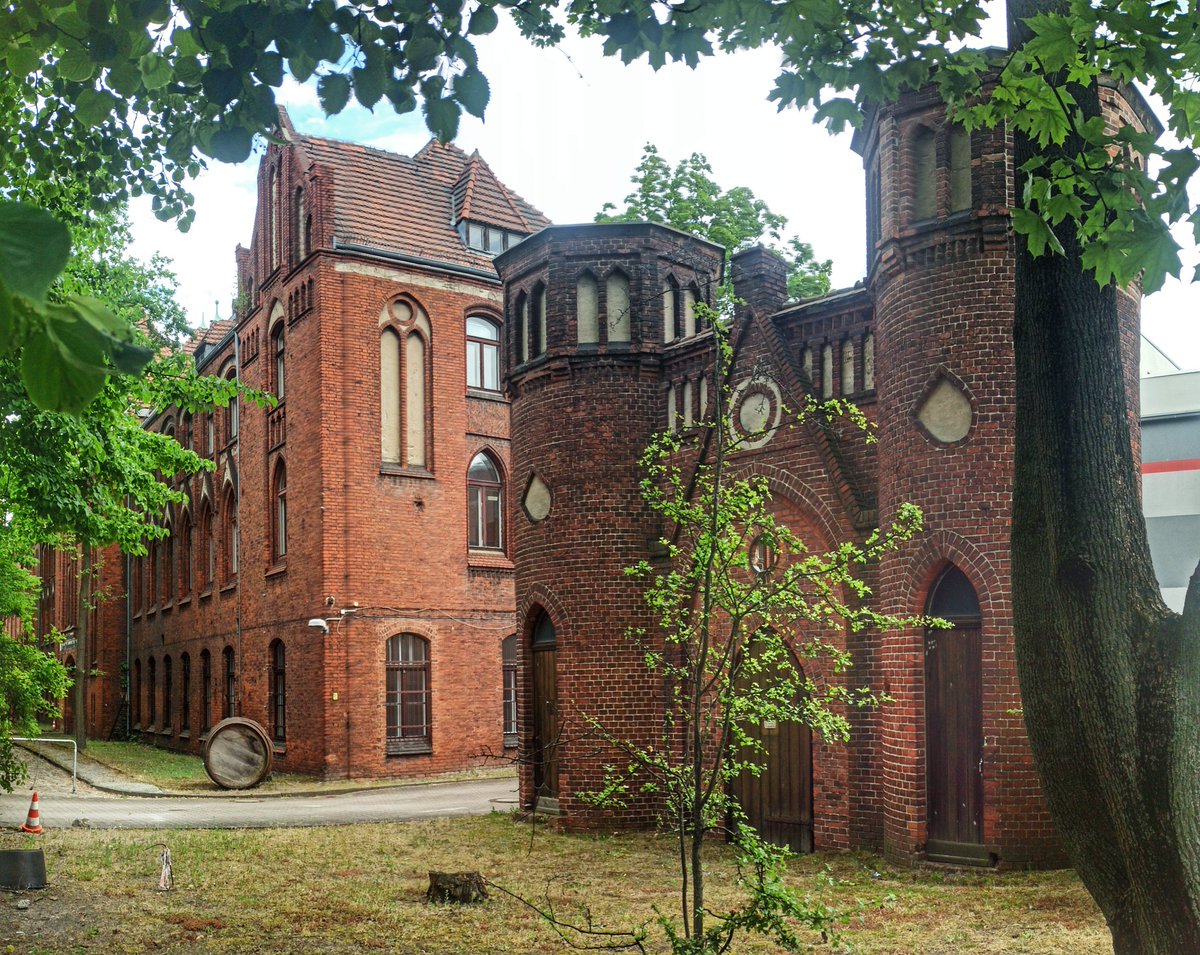 Forschungsgebäude an der Seestraße, dazu zählen das Robert-Koch-Institut und die TU Berlin sowie die VLB