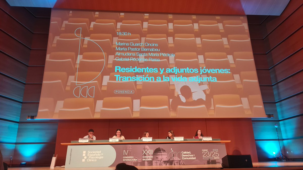 Ayer fue la mesa de <a href="/AnpirResidentes/">Residentes SEPC-ANPIR</a> 
Como resi cerca del final, fue muy emocionante que se pudiera poner en palabras y compartir esta experiencia por la que todas las profesionales pasamos. 
Cuidar la psicología clínica es cuidar nuestra formación y la transición a la adjuntez.