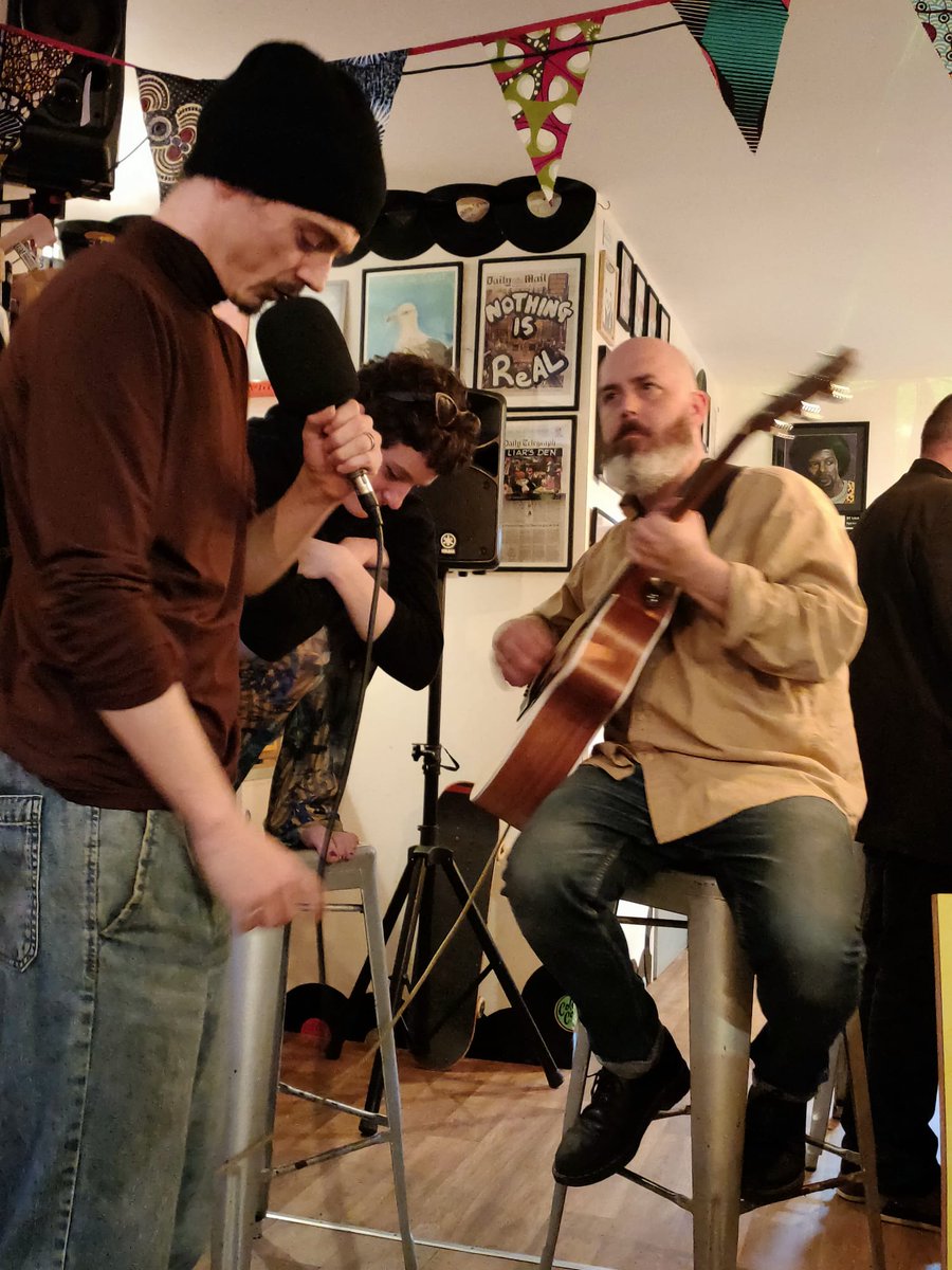 ColesCorner3's tweet photo. We are very excited to announce Unscene's Tom Souldeep and Doppa Davidson will be performing at Cole's Corner Soup &amp; Verse this evening from 6pm. 
Once we are full we are full.. get down early to avoid disappointment 🥳 https://t.co/NsPjqkJrgf