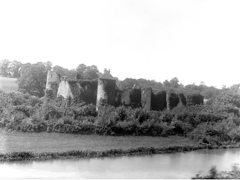 For #PhotoFriday: Allington Castle, c. 1894. Photographed as a romantic ruin, Allington Castle, now restored, was the birthplace of the statesman, soldier and poet Sir Thomas Wyatt in 1503. (Old Maidstone Collection, OM175) #Photographs #LocalHistory #Maidstone #MaidstoneMuseum