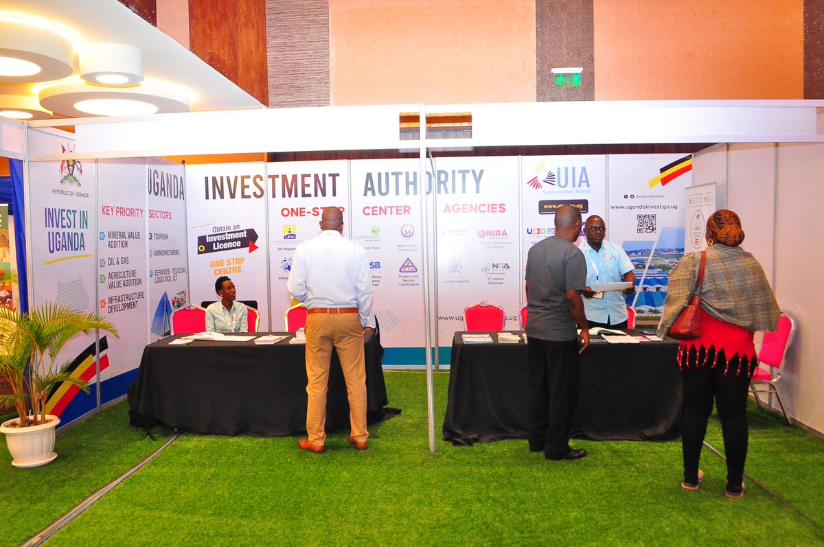 POATE 2024 DAY 2: The One Stop Center (OSC) team is in here to facilitate business transactions by lowering the administrative burden associated with obtaining licenses and permits. Remember to stop by our stall. #InvestInUganda. @HonAniteEvelyn @Rwakakamba @mukiza_robert