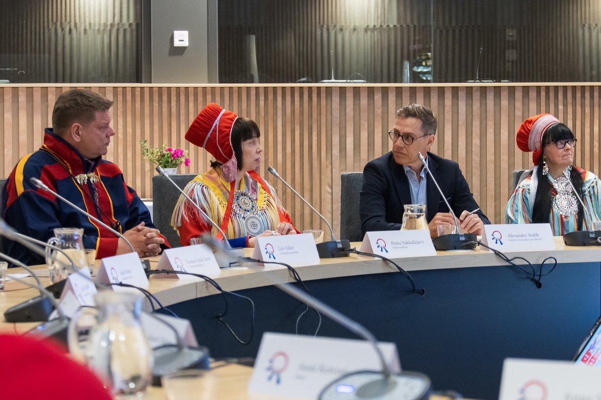 Kiitos Saamelaiskäräjille tapaamisesta. Keskustelimme saamelaisen yrittäjyyden ja alueen elinvoiman kehittämisestä, saamelaisten osallistumisesta EU:n päätöksentekoon ja sopeutumisohjelmasta ilmastonmuutokseen. 

Suomelle on tärkeää, että saamelaisilla on mahdollisuus kehittää