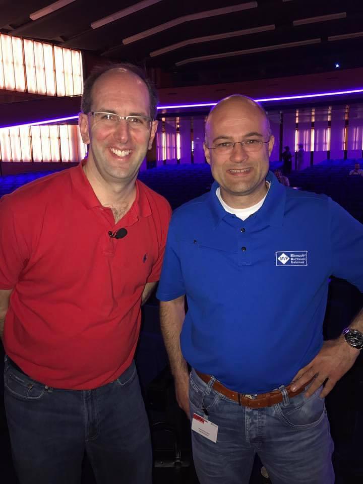 Redshirt and Blueshirt is a Great Combination 🚀 #MVPBuzz #MSBuild
@scottgu This was 7 years ago and still going Strong 👍 #Azure