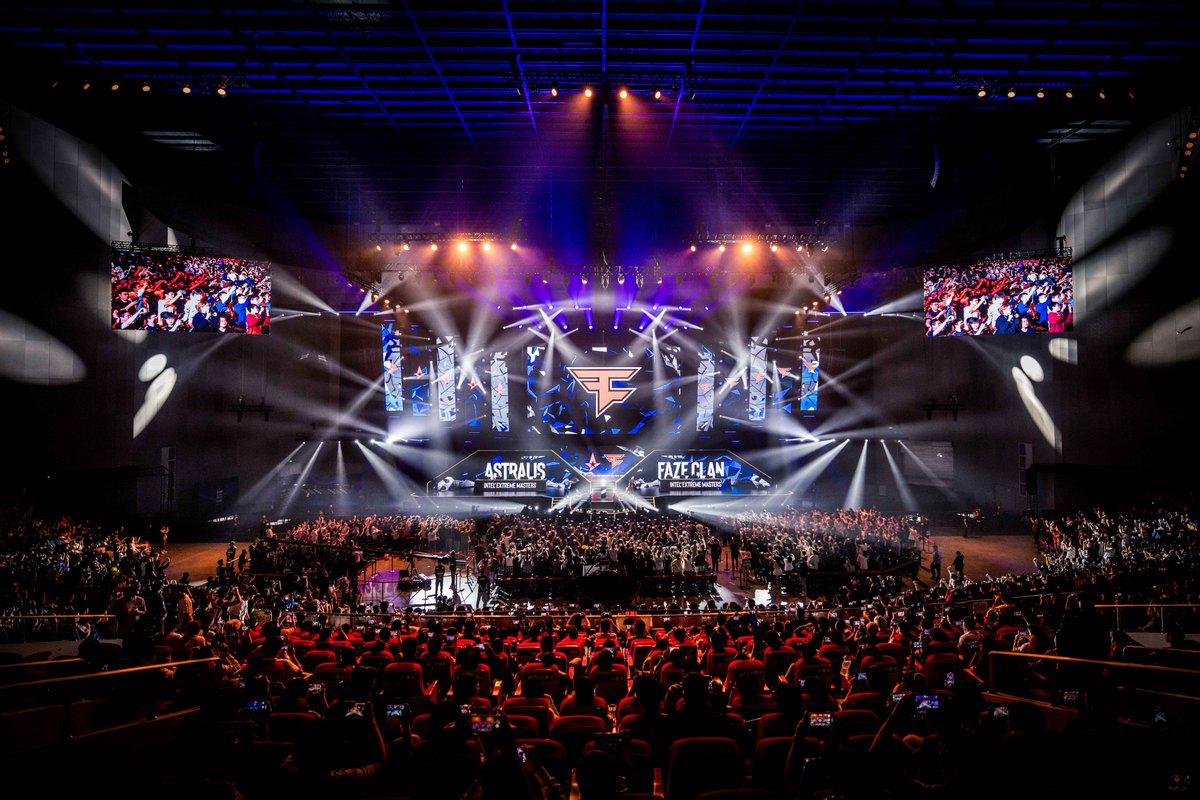 Die Intel Extreme Masters feiern mit den #IEM Dallas ihr 100. Turnier – und #eSPORTS1 ist #mittendrin. Der #eSports-Sender überträgt das #CS2-Turnier ab Montag, 27. Mai, live ab 19:30 Uhr. Das große Finale steht dann am Sonntag, 2. Juni, live ab 18 Uhr auf dem Programm. #IEM100