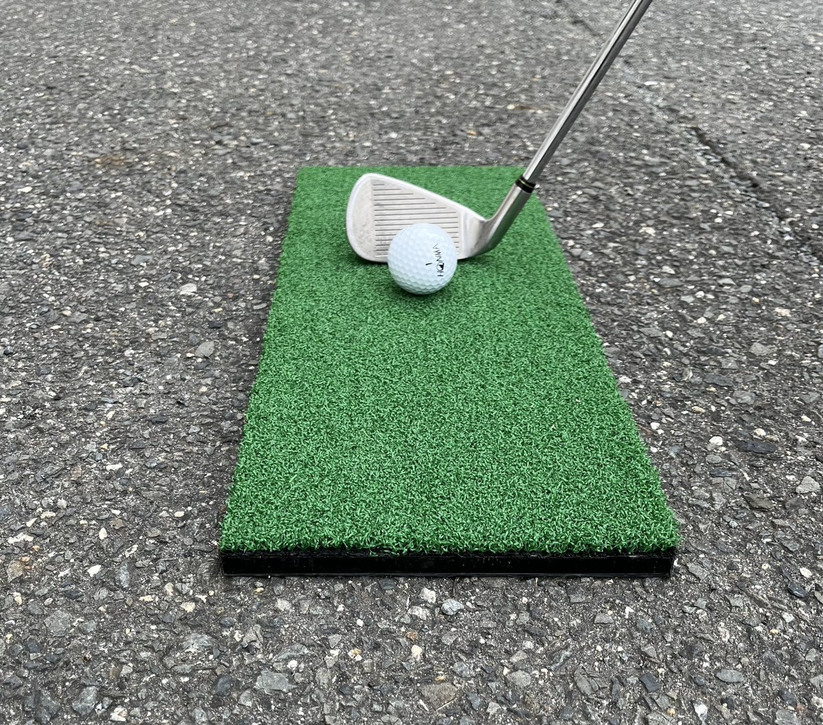 eagleshot_golf's tweet photo. 🎁🎁eagleshot S発売記念🎁🎁
　🎁🎁プレゼント企画🎁🎁

⛳️ゴルフマット⛳️
　【 eagleshot S 】 が当たる🎯🎯

応募方法
　🔴フォロー&amp;リツイート

いいね、引用リツイート嬉しいです♪
抽選には関係ありません😆ww
ご応募お待ちしてます♪

#golf  #ゴルフマット　#週末
#プレゼント企画　#抽選 https://t.co/iaiEncEnBv