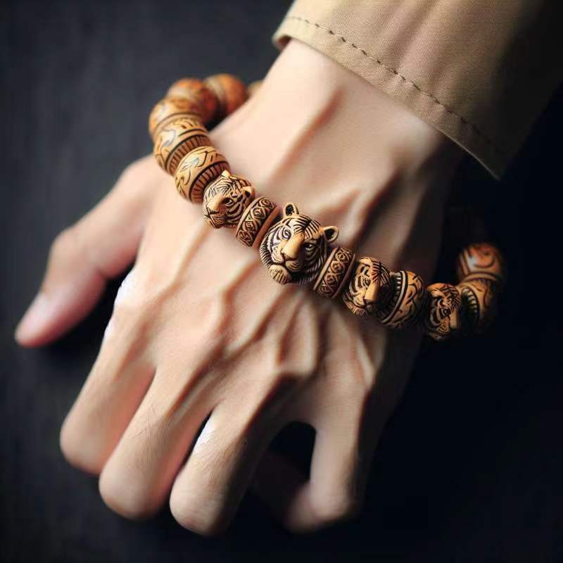 customizzy_com's tweet image. Intended product: Bracelets
Gift recipient: Father
Gift giving scene: Father's Day
Special meaning: Likes tigers

Send me your requirements, and I can design unique jewelry for you for free.