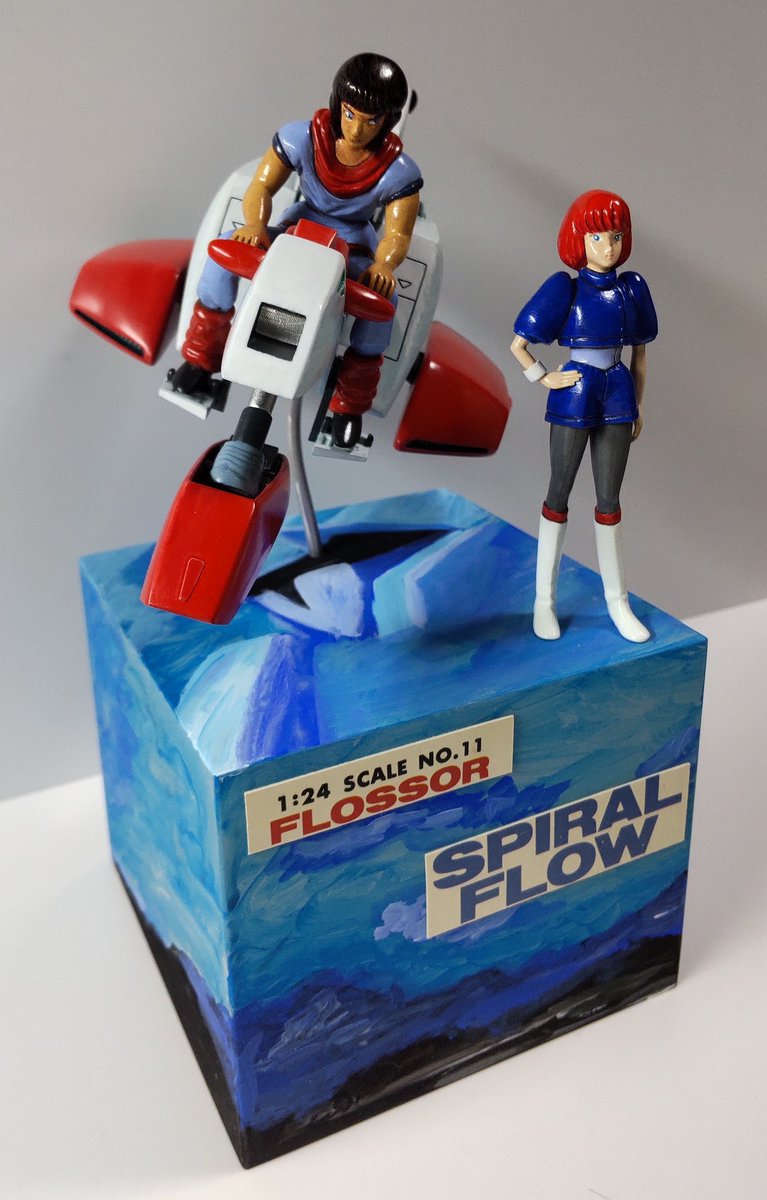 mGxFeaTPXjkbW7E's tweet image. #春のエルガイム祭り完成　　
#重戦機エルガイム　#スパイラルフロー　
3作品目、レッシィとオマケ達出来ました！🤣　
私の腕では、これが精一杯💦塗装前が可愛かったよね？とか言わないでねw　一応BOXアートオマージュです。楽しかった〜🤤　
ネームはToMoSさんの作品を参考にさせていただきました😊