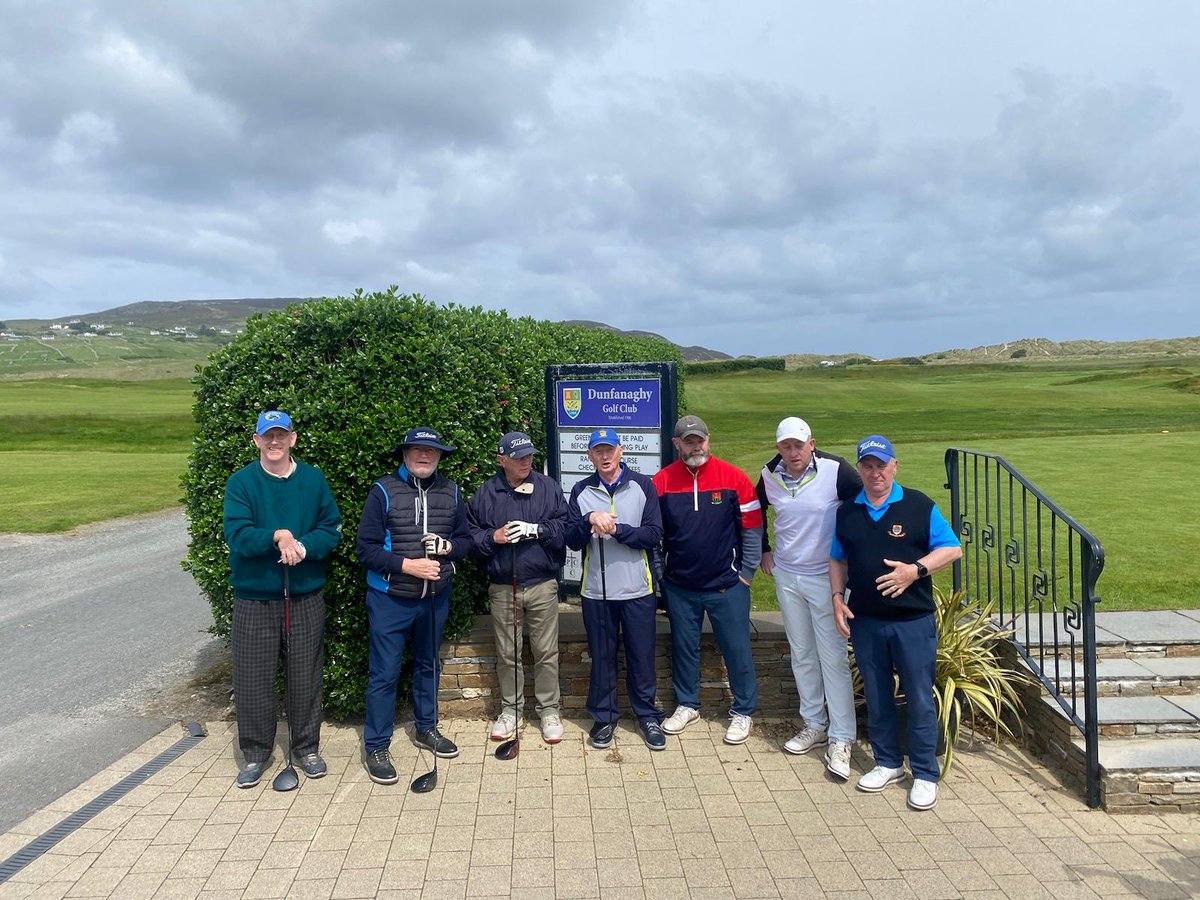 14 of us from the club made the journey to visit our twin club of Dunfanaghy Golf Club. 11 arrived on Tuesday and the three younger lads joined us on Thursday. We had a great time and you know the rest 'what goes on tour etc' 🤣