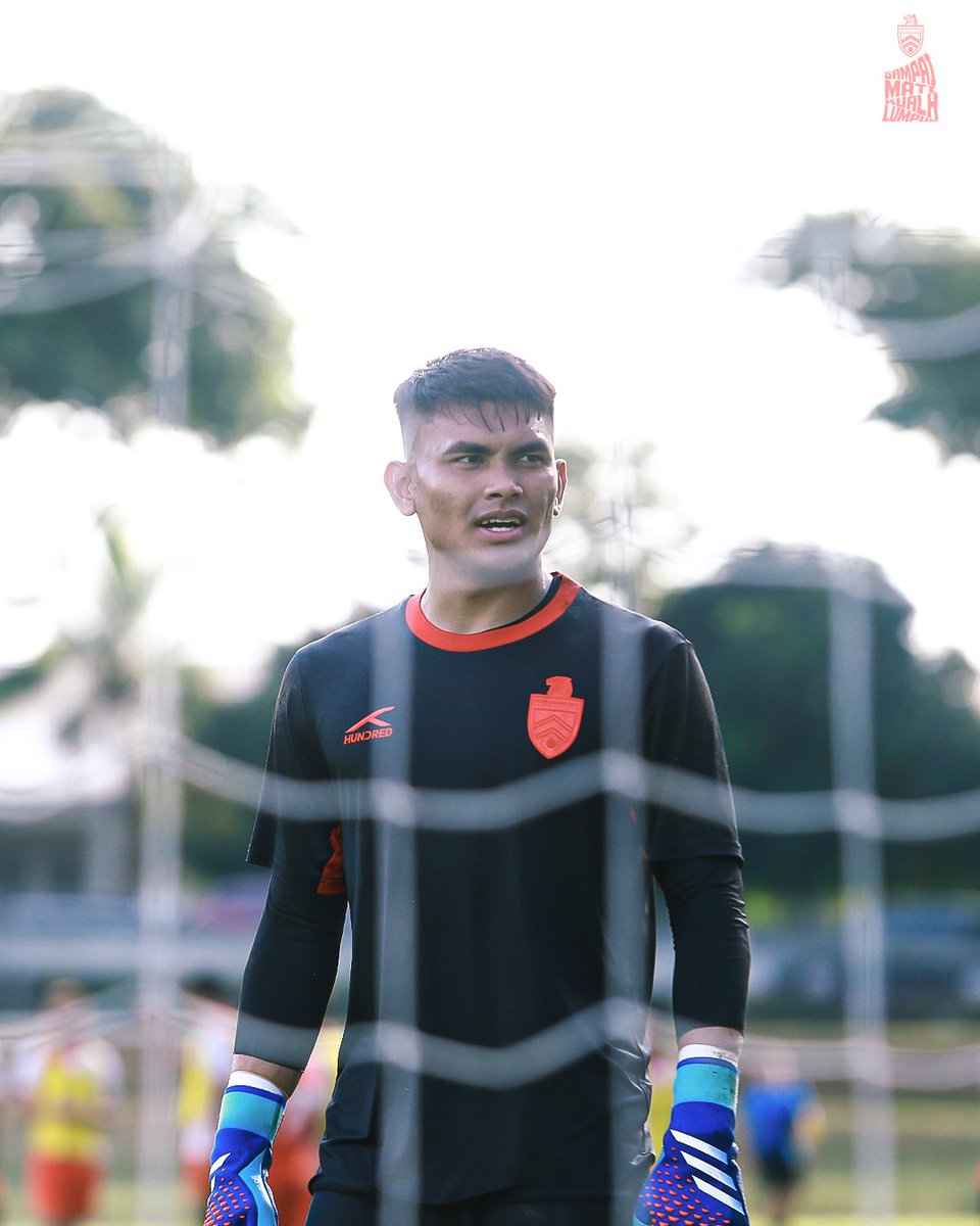 KLCityFootball's tweet photo. Game faces on ahead of Saturdays big game!
Belum dapat tiket? Get yours at https://t.co/4jUxUFnK73 now or head over to Counter A at the stadium during the times below:
Today : 4pm - 7pm
25/5 : 1pm till halftime
#klbandarayarendahkarbon #klcityfc #sampaimatikualalumpur https://t.co/y2WRkkOg3p