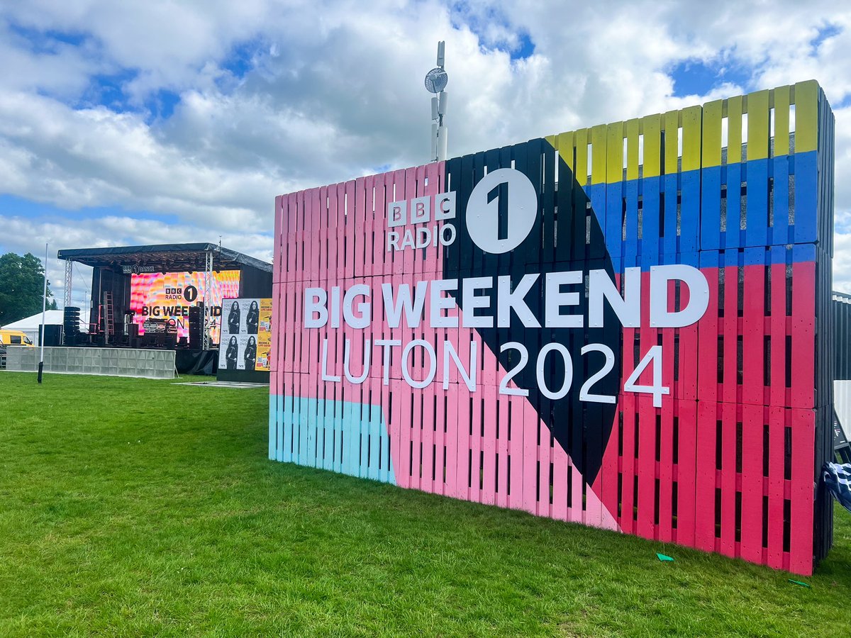 A #BigWeekend awaits for our town 🎶

We hope everyone heading to Stockwood Park has a great time and does Luton proud! 🧡