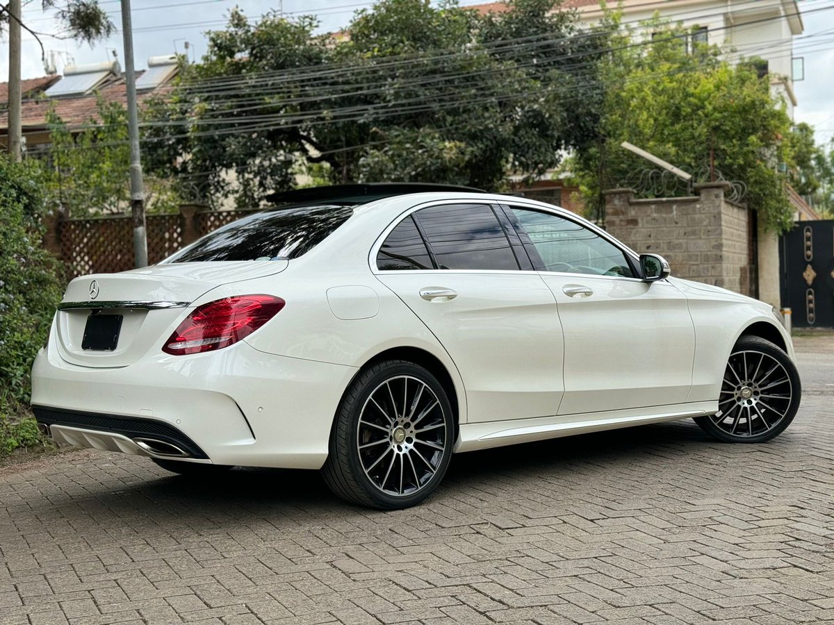 2017 MERCEDES BENZ C250

2000cc
Back Camera
SUNROOF
Steering Controls
Cruise Control
Bluetooth
Daytime Running Intelligent Lights
Dual Exhausts
AMG KIT
Sporty AMG Alloy Wheels 

Price :: 4,599,999/=
📞 0790726424