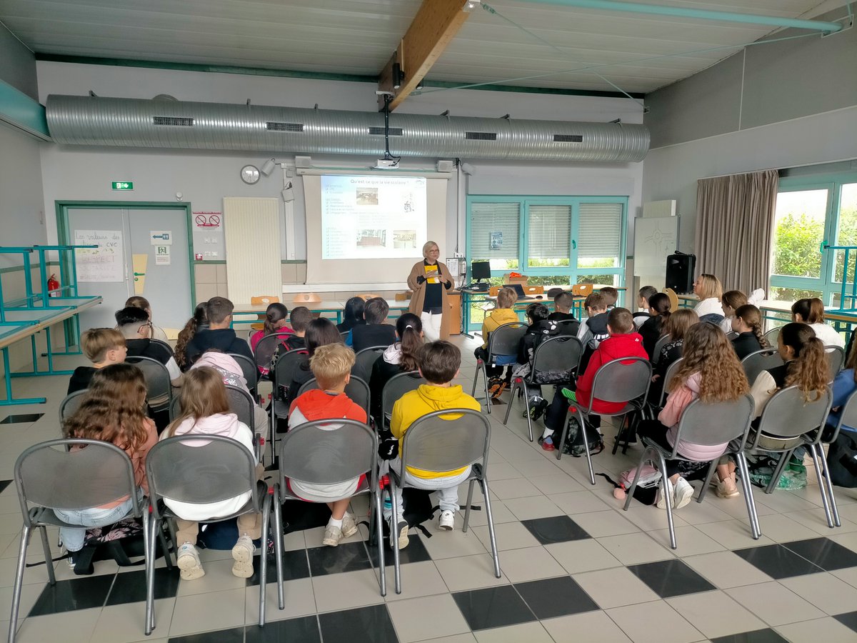 Collège Daniel Faucher Loriol tweet media