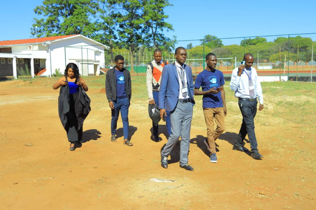 #VoteBlue | The Secretary General, Emmanuel Devine Nyakudya, has been actively present at Hillside Teachers College, motivating students to exercise their voting rights as the institution gears up for its SRC elections. It is undeniable that students wholeheartedly support ZINASU