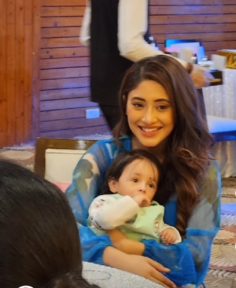 Shivi with kids😍💖. She is so happy with with kids like a little baby🥰. God protect her from all the negativity 🤌🏻🧿. Be happy always like this🫶🏻🫶🏻.

#ShivangiJoshi