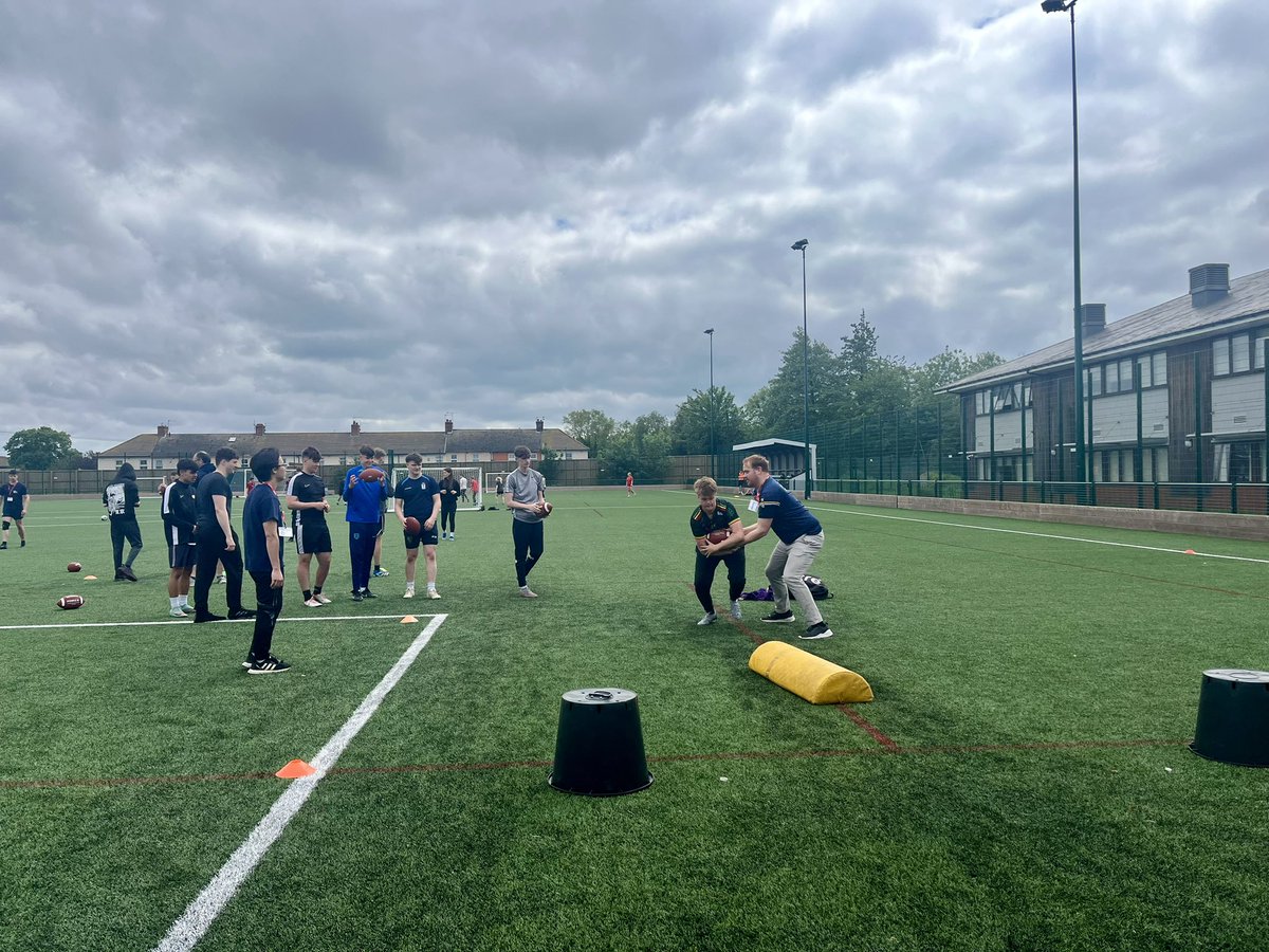 We had a great afternoon yesterday with @ueapirates.u19 visiting us 🏈 Thank you to the coaches and players for delivering a brilliant American Football session, it was great to have you back ☺️