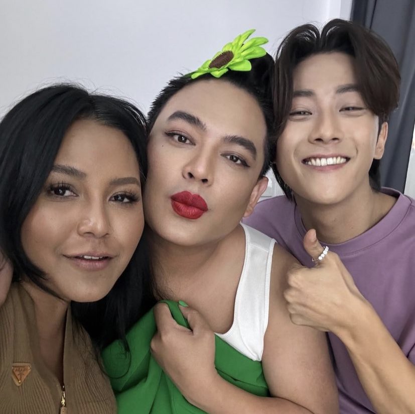 Jin_CullenFC's tweet photo. คนสวย                คนสวยขา        ดอกไม้สวย😂 https://t.co/cexTGjwinD