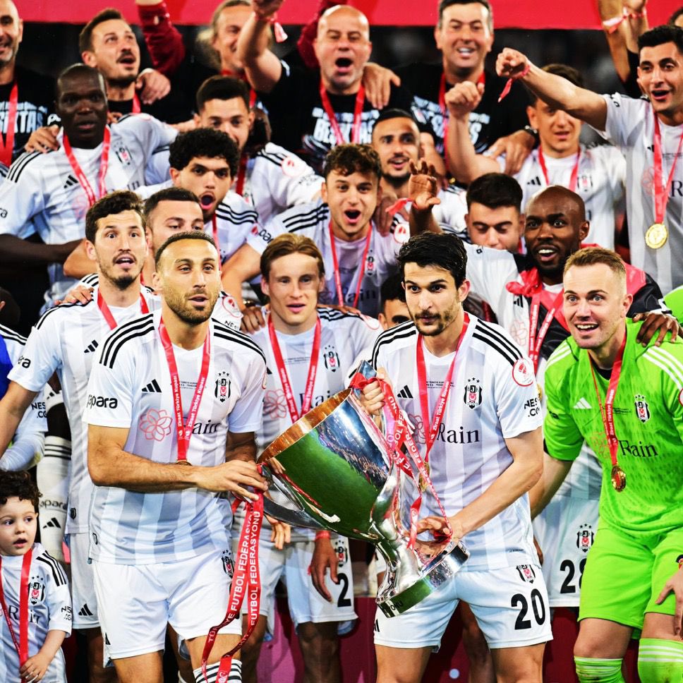 🦅 Beşiktaş, Türkiye Kupası'nda final oynadığı son altı sezonda da mutlu sona ulaştı.

2023/24 🏆
2020/21 🏆
2010/11 🏆
2008/09 🏆
2006/07 🏆
2005/06 🏆