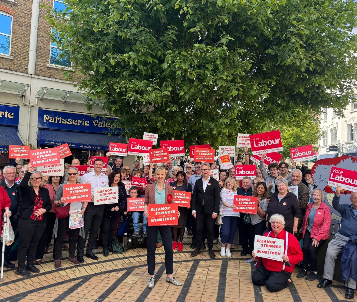 Tim (still totally unremarkable) tweet media