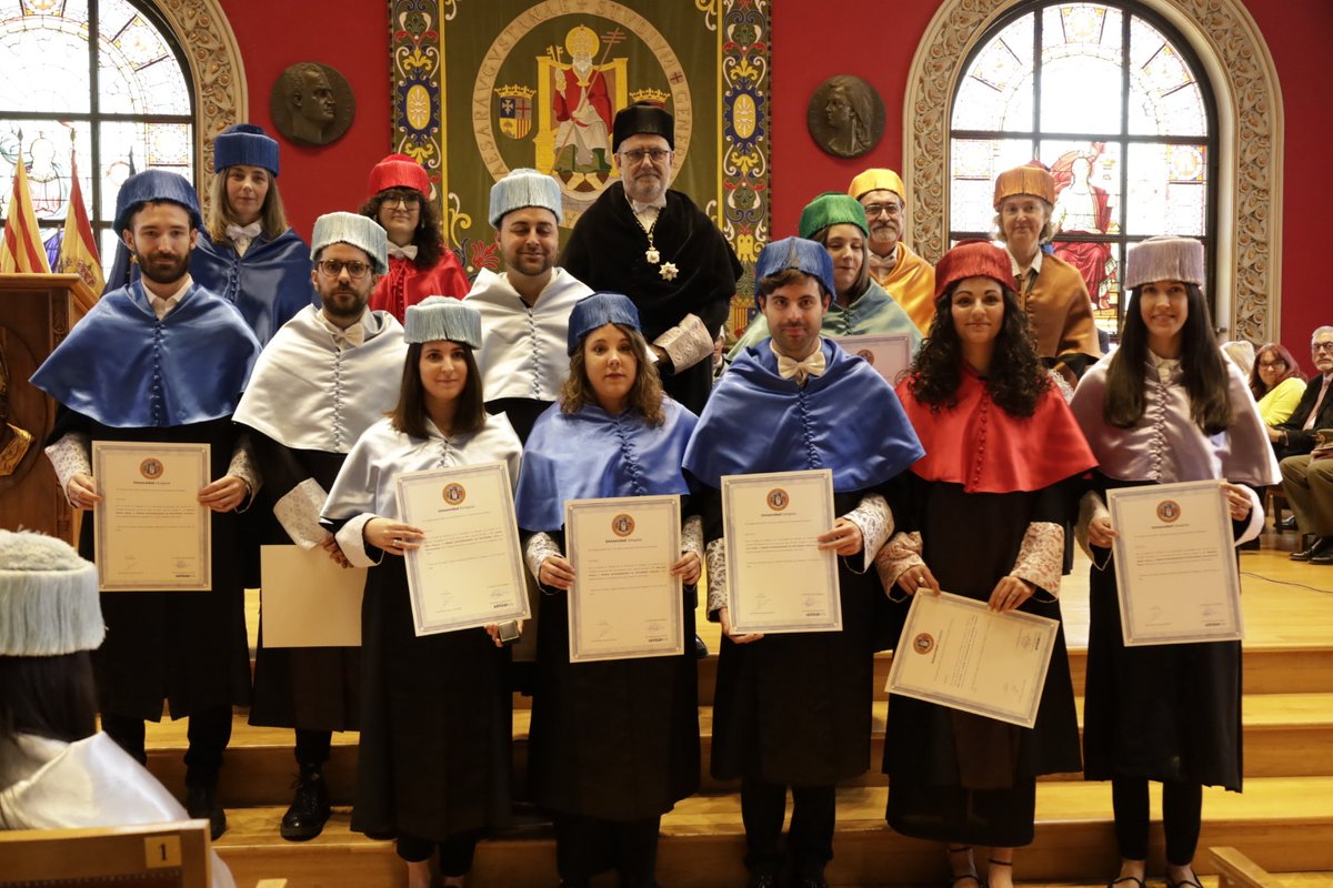 Platineros (@platinerosuz) on Twitter photo So proud of our former PhD student who has received the extraordinary PhD award. Splendid achievement, Lorenzo !!!@ISQCH <a href="/unizar/">Universidad Zaragoza</a> <a href="/CSICdivulga/">CSIC Divulga</a> So proud of our former PhD student who has received the extraordinary PhD award. Splendid achievement, Lorenzo !!!@ISQCH <a href="/unizar/">Universidad Zaragoza</a> <a href="/CSICdivulga/">CSIC Divulga</a>