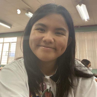 michelseashells's tweet photo. 6/6 Supernova #2024isGradWaiting

For every month until graduation, I’ll be changing my profile picture to a photo for each year I was in high school.

The things I do for my friends im changing this to something else tomorrow btw

#KwentoNgBenteKwatro
#AngHulingYug2o24 https://t.co/LuYGheAJU9